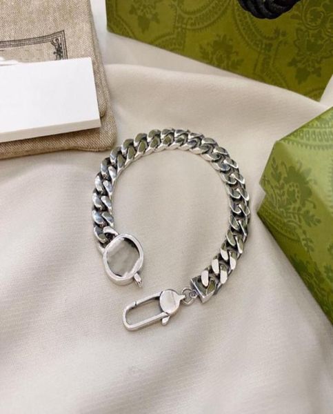 bracelets luxurys designers women charm bracelet metallic design fashion jewelry with bracelets boutique gift jewelrys various sty1600255, Golden;silver
bracelets luxurys designers women charm bracelet metallic design fashion jewelry with bracelets boutique gift jewelrys various sty1600255, Golden;silver