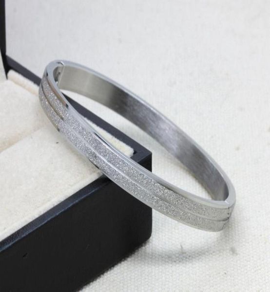 wlb0621 2 colors fashion jewelry stainless steel women bangles with unique design bracelet for lady6319895, Black
wlb0621 2 colors fashion jewelry stainless steel women bangles with unique design bracelet for lady6319895, Black