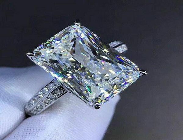 2020 new fashion big square crystal stone women wedding bridal ring luxury engagement party anniversary gift large rings9195390, Golden;silver
2020 new fashion big square crystal stone women wedding bridal ring luxury engagement party anniversary gift large rings9195390, Golden;silver