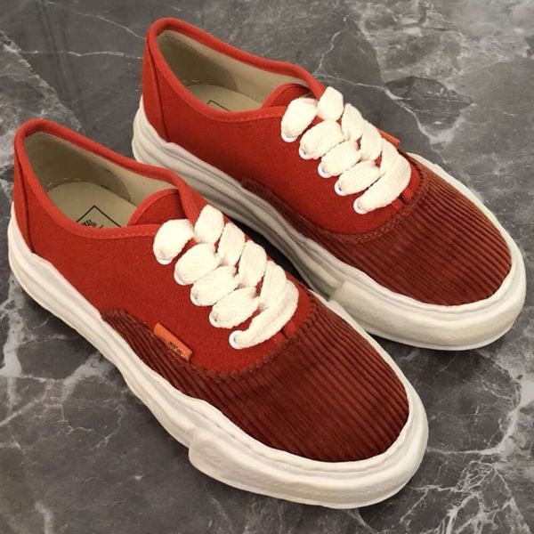 maison mihara yasuhiro dissolved shoes mmy men's and women's canvas shoes thick sole low classic pure black and white board shoes
maison mihara yasuhiro dissolved shoes mmy men's and women's canvas shoes thick sole low classic pure black and white board shoes