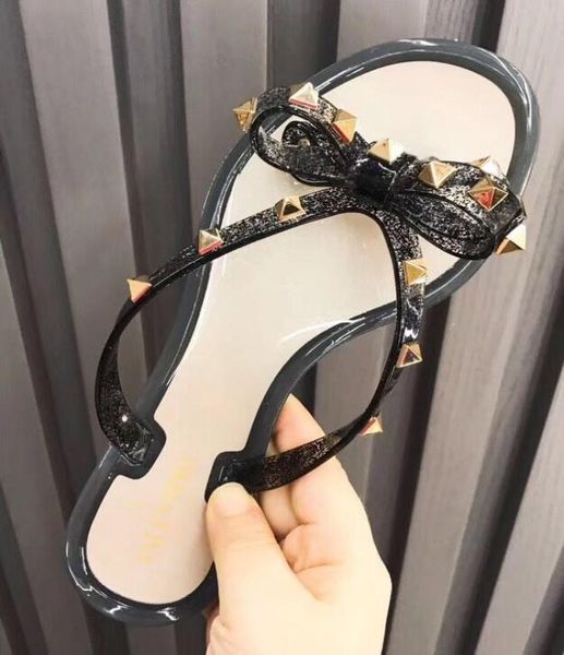 new 2023 woman summer fashion luxury slippers sandals rivets big bowknot flip flops beach sandalias femininas flat jelly designer 1640474, Black
new 2023 woman summer fashion luxury slippers sandals rivets big bowknot flip flops beach sandalias femininas flat jelly designer 1640474, Black