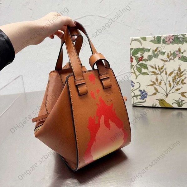 luxury women's shoulder bag designer hammocks handbag lowe leather crossbody tote large capacity shopping bag for women
luxury women's shoulder bag designer hammocks handbag lowe leather crossbody tote large capacity shopping bag for women