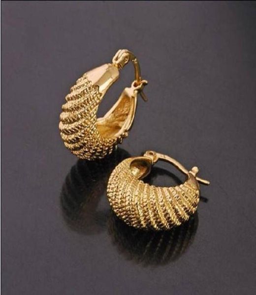 smooth band round textured print hoop 18k yellow gold gf small earrings solid9267101, Golden;silver
smooth band round textured print hoop 18k yellow gold gf small earrings solid9267101, Golden;silver