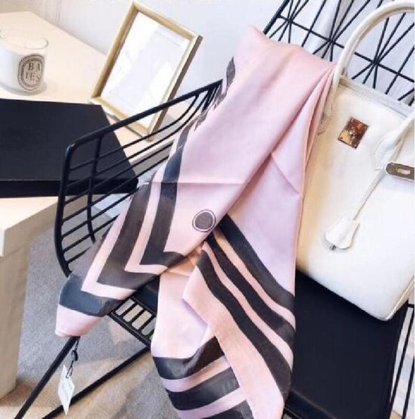 2021 classic outdoor fashion women039s silk scarves spring and summer outdoor tourism 100 silk scarves soft and comfortable9931676, Blue;gray
2021 classic outdoor fashion women039s silk scarves spring and summer outdoor tourism 100 silk scarves soft and comfortable9931676, Blue;gray
