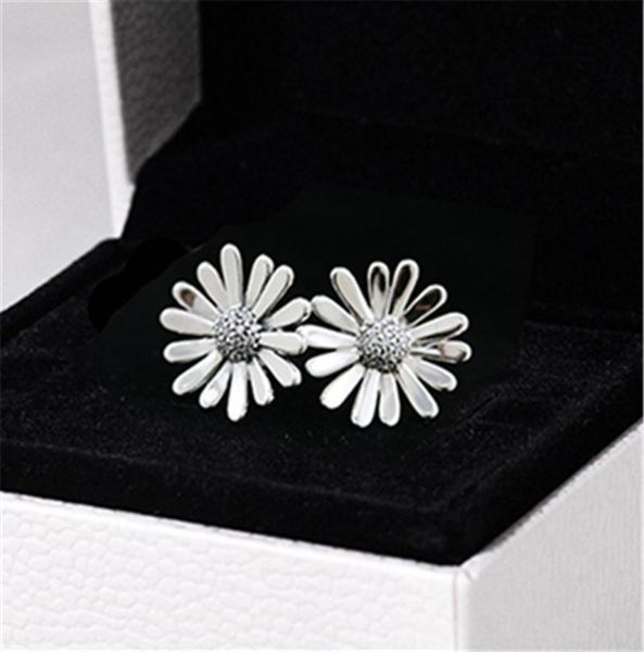 high-quality 100% s925 sterling silver pave daisy flower statement stud earrings european style jewelry228q8622935, Golden;silver
high-quality 100% s925 sterling silver pave daisy flower statement stud earrings european style jewelry228q8622935, Golden;silver