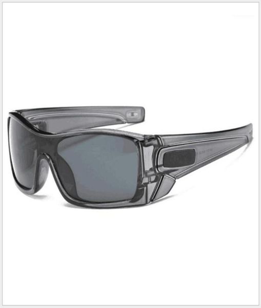 classic outdoor sports oversized sunglasses men onepiece lens glasses uv400 goggles1sunglasses6585003, White;black
classic outdoor sports oversized sunglasses men onepiece lens glasses uv400 goggles1sunglasses6585003, White;black