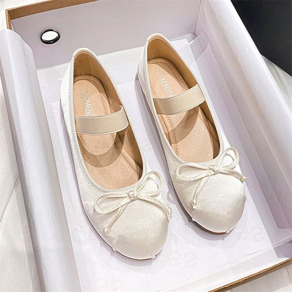 dress shoes women's mary jane shoes round toe plus size women's shoes bow silk satin ballet flats spring autumn flats shoes zapato, Black
dress shoes women's mary jane shoes round toe plus size women's shoes bow silk satin ballet flats spring autumn flats shoes zapato, Black