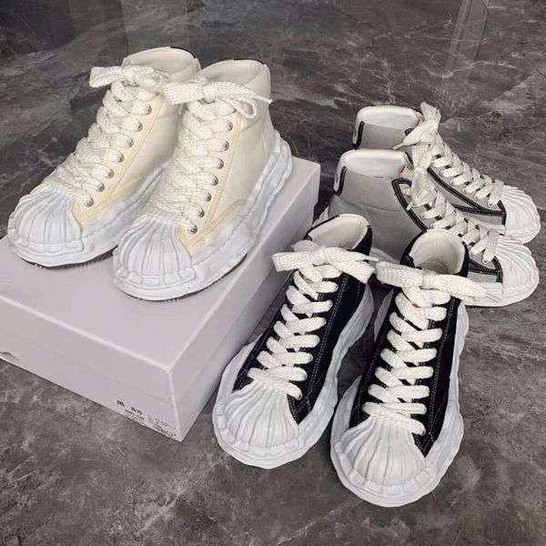 designer maison mihara yasuhiro mmy shoes men women low sole canvas shoe leather triple black white original sole cap sneakers trainers
designer maison mihara yasuhiro mmy shoes men women low sole canvas shoe leather triple black white original sole cap sneakers trainers