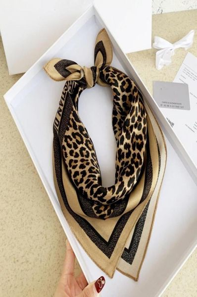 fashion beautiful 100 silk scarf handbag headbands scarves women grade bag hair bands 7070cm leopardprint square that women4031635, Blue;gray
fashion beautiful 100 silk scarf handbag headbands scarves women grade bag hair bands 7070cm leopardprint square that women4031635, Blue;gray