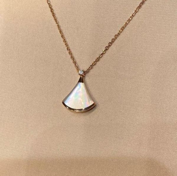 no fade color luxurious quality fan shape with nature shell and sparkly diamond for women engagement jewelry gift ps810225685363797756, Silver
no fade color luxurious quality fan shape with nature shell and sparkly diamond for women engagement jewelry gift ps810225685363797756, Silver