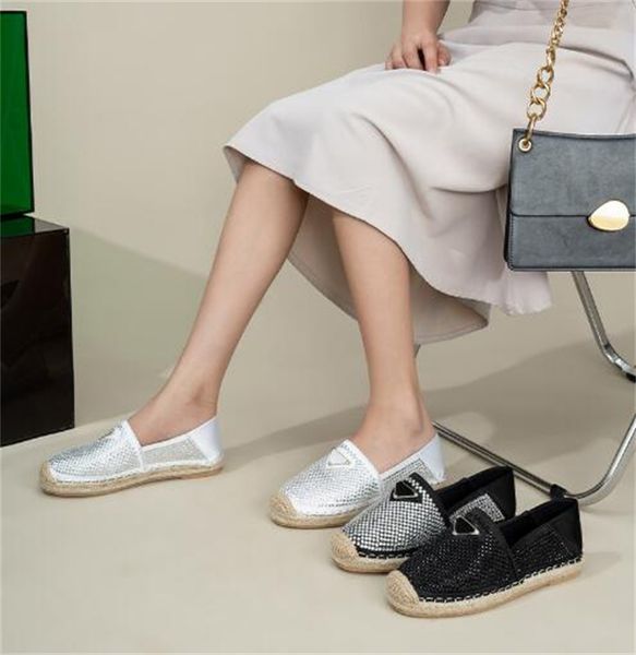 triangle plaque satin slip on corium shoes jute sole spring silk flats loafers hand made luxury designers shoe for women casual luxe lounge, Red;white
triangle plaque satin slip on corium shoes jute sole spring silk flats loafers hand made luxury designers shoe for women casual luxe lounge, Red;white