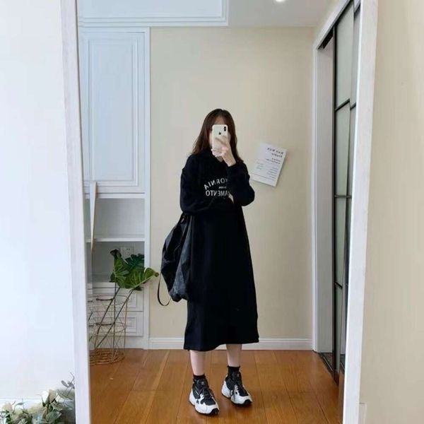 guards dress women's autumn and winter european goods plush thickened letter printing dress small man over knee split long skirt, White
guards dress women's autumn and winter european goods plush thickened letter printing dress small man over knee split long skirt, White