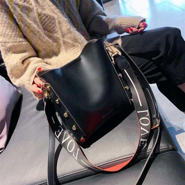 designer- messenger bag women bucket shoulder bag large capacity vintage matte pu leather lady handbag designer black263e
designer- messenger bag women bucket shoulder bag large capacity vintage matte pu leather lady handbag designer black263e