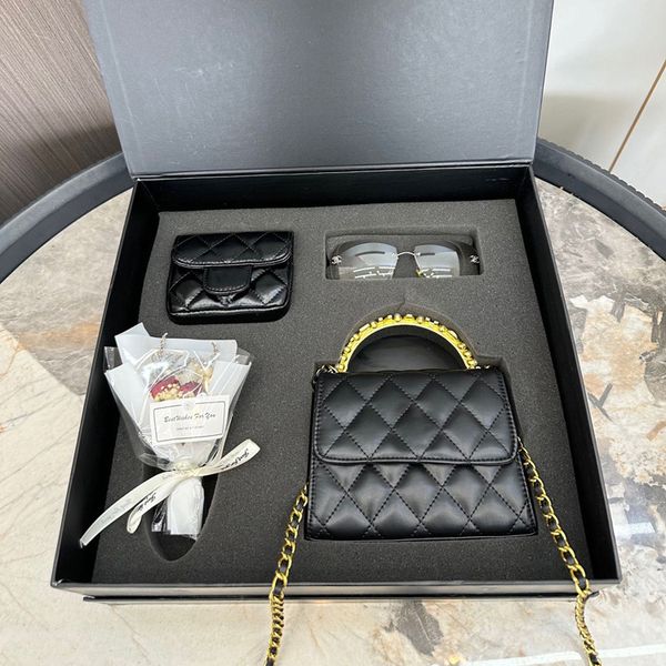 designer luxury bags combination set with box, classic fashion, perfect logo shoulder bag, messenger bag, tote bag, chain bag, multifunction
designer luxury bags combination set with box, classic fashion, perfect logo shoulder bag, messenger bag, tote bag, chain bag, multifunction
