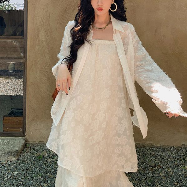 xiaolanyi thin hollow jacquard sun protection shirt womens design sense niche air conditioning shirt blouse loose all-matching top, White
xiaolanyi thin hollow jacquard sun protection shirt womens design sense niche air conditioning shirt blouse loose all-matching top, White