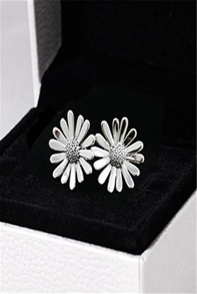 high-quality 100% s925 sterling silver pave daisy flower statement stud earrings european style jewelry228q5055893, Golden;silver
high-quality 100% s925 sterling silver pave daisy flower statement stud earrings european style jewelry228q5055893, Golden;silver