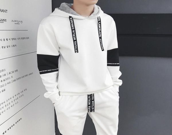 warm winter outdoor men fitness sport clothing autumn fleece sport suit hoodies sweatpants sets suit man running suits long slee3018929, Black;blue
warm winter outdoor men fitness sport clothing autumn fleece sport suit hoodies sweatpants sets suit man running suits long slee3018929, Black;blue
