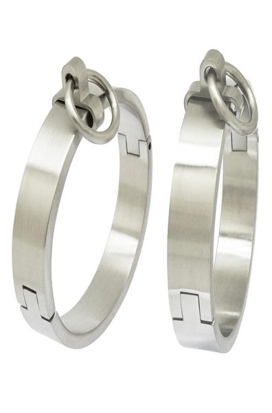 brushed stainless steel lockable slave wrist and ankle cuffs bangle bracelet with removable o ring7900391, Black
brushed stainless steel lockable slave wrist and ankle cuffs bangle bracelet with removable o ring7900391, Black