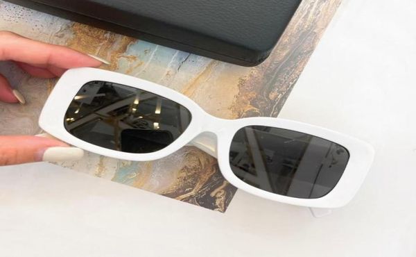 4377 white grey sunglasses for women vintage pattern shades fashion sunglasses uv400 protection eyewear with box3330717, White;black
4377 white grey sunglasses for women vintage pattern shades fashion sunglasses uv400 protection eyewear with box3330717, White;black