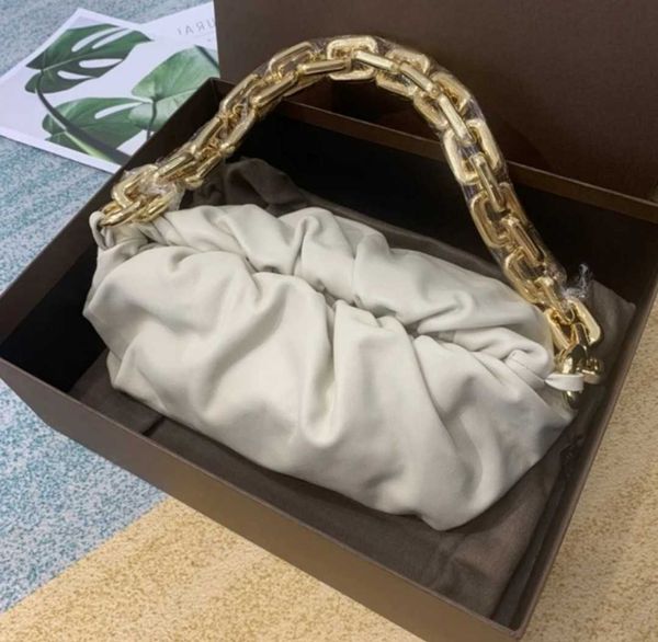 a original edition botegss ventss pouch evening bags for sale new womens dumpling cloud bag soft cowhide chain shoulder with real logo p1ms
a original edition botegss ventss pouch evening bags for sale new womens dumpling cloud bag soft cowhide chain shoulder with real logo p1ms
