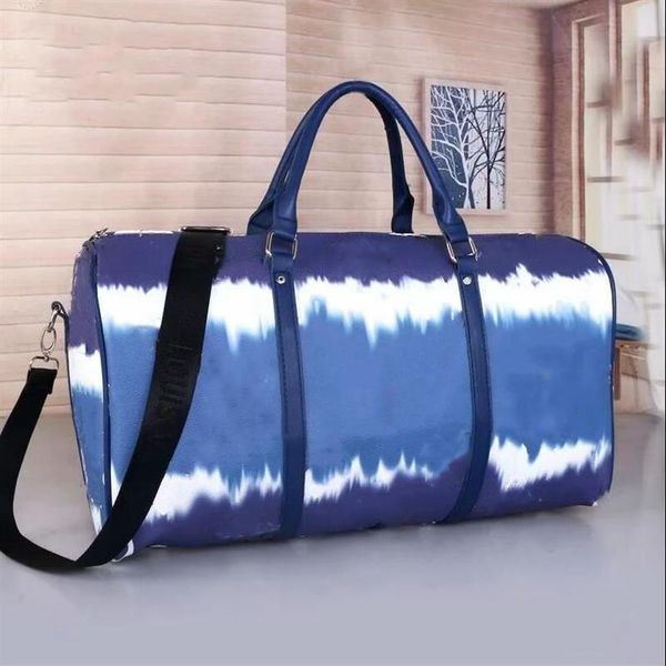 2021 50cm large capacity women travel bags quality women men shoulder duffel bags carry on luggage bottom rivets with lock he239r
2021 50cm large capacity women travel bags quality women men shoulder duffel bags carry on luggage bottom rivets with lock he239r