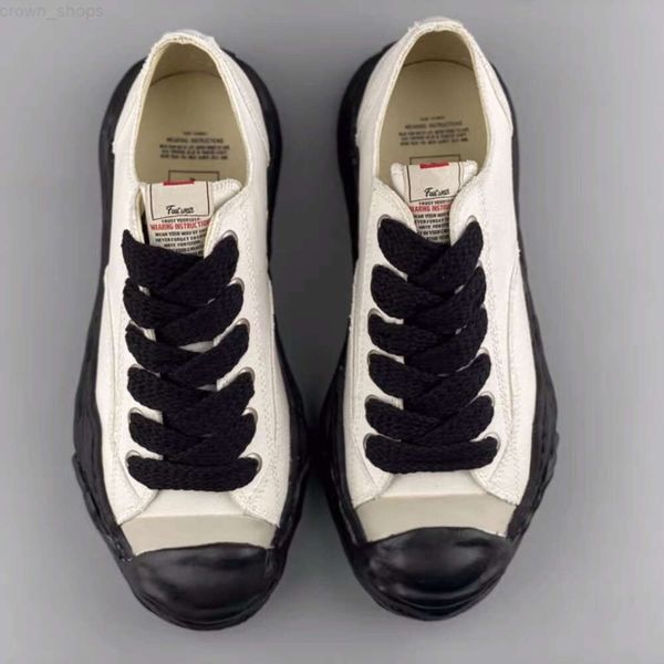 dissolve mmy shoes canvas shoes luxury men women's shoes lace sneakers maison mihara yasuhiro black white outdoor jogging casual shoes
dissolve mmy shoes canvas shoes luxury men women's shoes lace sneakers maison mihara yasuhiro black white outdoor jogging casual shoes