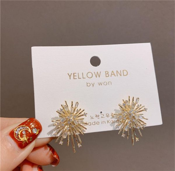 south korea dongdamen new s925 sier needle fireworks beautiful rhinestone temperament crystal girl earrings4934128, Silver
south korea dongdamen new s925 sier needle fireworks beautiful rhinestone temperament crystal girl earrings4934128, Silver