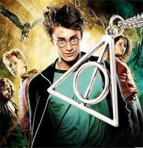 haliportluna deathly hallows rotatable triangle necklace round pendant1724396, Silver
haliportluna deathly hallows rotatable triangle necklace round pendant1724396, Silver