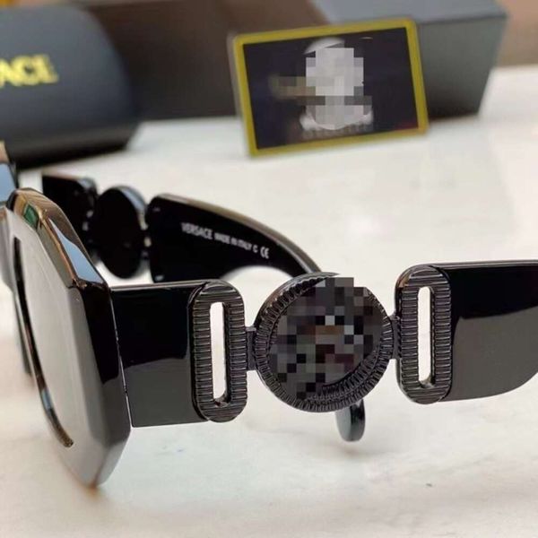 sunglasses designer sunglasses classic eyeglasses goggle outdoor beach sun glasses for man woman mix color optional triangular signature111, White;black
sunglasses designer sunglasses classic eyeglasses goggle outdoor beach sun glasses for man woman mix color optional triangular signature111, White;black