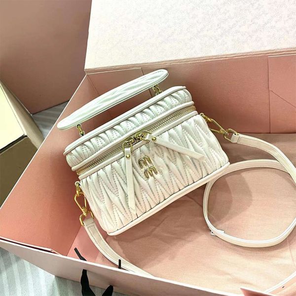 designer bags home's sheepskin pleated makeup bag bag fashionable fashionable feel handbill shoulder oblique straddle bag women mui mui
designer bags home's sheepskin pleated makeup bag bag fashionable fashionable feel handbill shoulder oblique straddle bag women mui mui