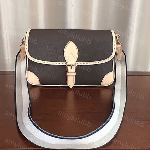 designer crossbody bags diane bag for women luxury handbag messenger shoulder bag damier macrame flap plaid tassel handel fashion satchel la
designer crossbody bags diane bag for women luxury handbag messenger shoulder bag damier macrame flap plaid tassel handel fashion satchel la
