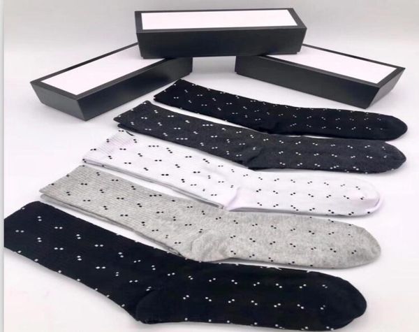 21ss luxur socks for mens and womens sport long sock 100 cotton whole couple 5 pcs with box5384223, Black
21ss luxur socks for mens and womens sport long sock 100 cotton whole couple 5 pcs with box5384223, Black