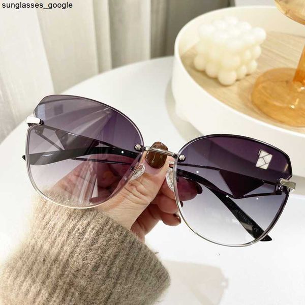 fashion pradd cool sunglasses designer 2023p's new style for women dual color gradient large frame plain face fashionable, White;black
fashion pradd cool sunglasses designer 2023p's new style for women dual color gradient large frame plain face fashionable, White;black