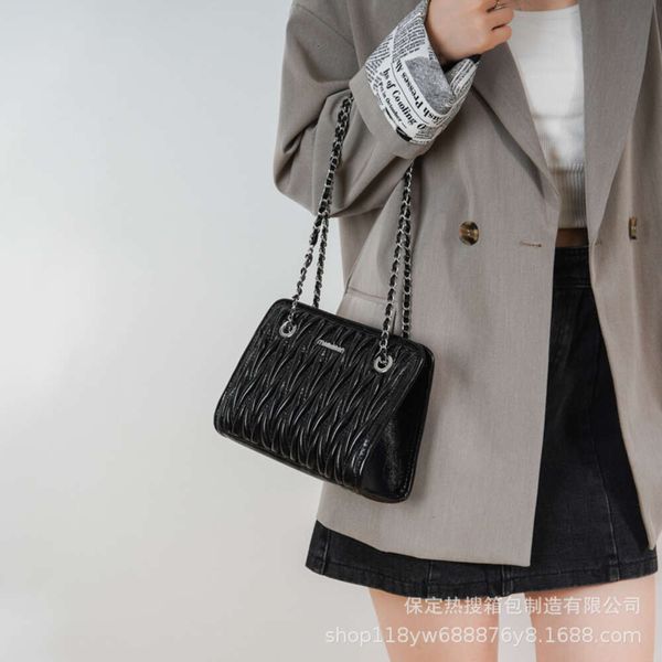 designer bags summer fashion trend pleated bag for women's fashionable chain shoulder underarm bag for women's simple crossbody ba
designer bags summer fashion trend pleated bag for women's fashionable chain shoulder underarm bag for women's simple crossbody ba