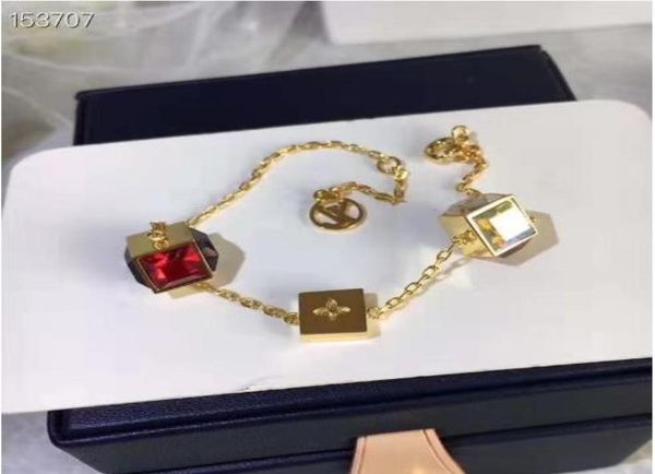 european and american fashion sell luxury custom diamond bracelet flower white pearl highend bracelet2317738, Golden;silver
european and american fashion sell luxury custom diamond bracelet flower white pearl highend bracelet2317738, Golden;silver