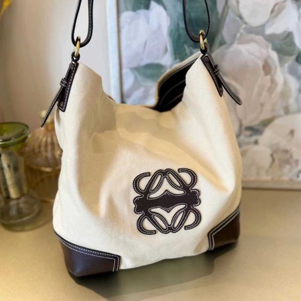 designer luxury handbags loew's bags high 2023 new medieval canvas tote bag large capacity shopping portable one shoulder crossbody wom
designer luxury handbags loew's bags high 2023 new medieval canvas tote bag large capacity shopping portable one shoulder crossbody wom