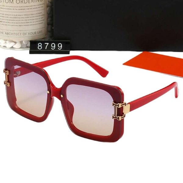 sunglasses designer original classic fashion luxurynew women's large frame leisure tourism holiday trend sunglasseswith box and letters, White;black
sunglasses designer original classic fashion luxurynew women's large frame leisure tourism holiday trend sunglasseswith box and letters, White;black