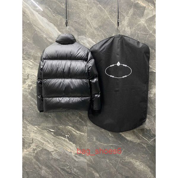 2023 designer p home men's down jacket luxury winter hooded jacket slim e badge outer coat, Black
2023 designer p home men's down jacket luxury winter hooded jacket slim e badge outer coat, Black