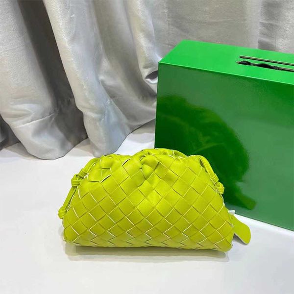 a original edition botegss ventss pouch evening bags for sale cowhide bag new hand woven cloud leather pleated dumpling wome with real logo
a original edition botegss ventss pouch evening bags for sale cowhide bag new hand woven cloud leather pleated dumpling wome with real logo