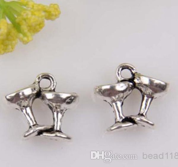 200pcs lot alloy champagne wine glasses charm pendants for jewelry making bracelet findings 12x115mm a1463540017, Bronze;silver
200pcs lot alloy champagne wine glasses charm pendants for jewelry making bracelet findings 12x115mm a1463540017, Bronze;silver