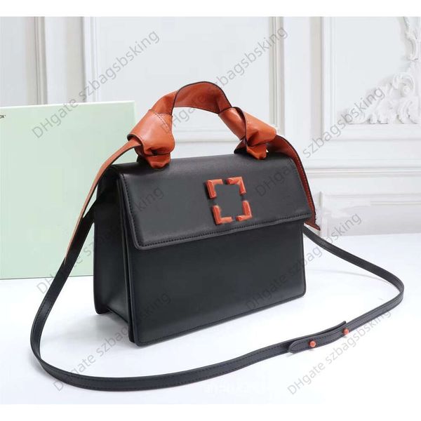 high version designer bag offss brand white women's shoulder handbag leather graffiti arrow handheld clamshell wallet retro alphabet pa
high version designer bag offss brand white women's shoulder handbag leather graffiti arrow handheld clamshell wallet retro alphabet pa