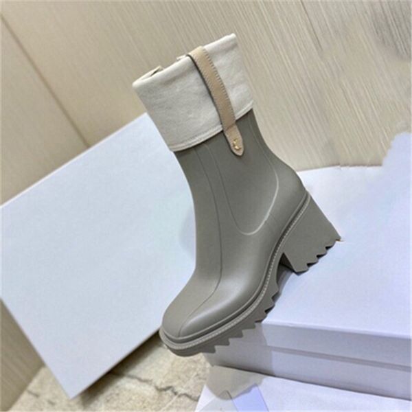 fashion rain boots 2023 chlooise women's rubber boots pvc soft rain boots outdoor waterproof slim fit boots 01-01, Black;red
fashion rain boots 2023 chlooise women's rubber boots pvc soft rain boots outdoor waterproof slim fit boots 01-01, Black;red