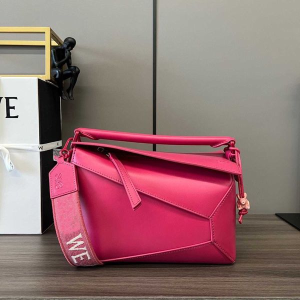 designer luxury handbags loew's bags cowhide puzzle geometric bag new embroidery wide shoulder strap crossbody messenger large capacity
designer luxury handbags loew's bags cowhide puzzle geometric bag new embroidery wide shoulder strap crossbody messenger large capacity
