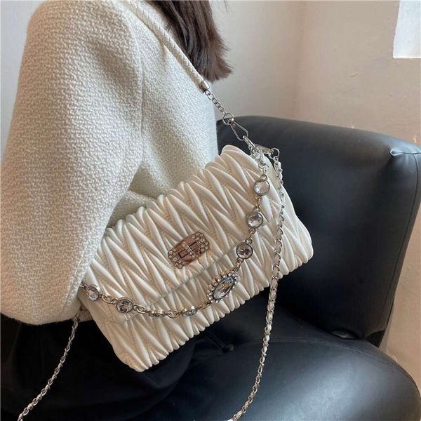 designer bags 21 pearl diamond inlaid shoulder messenger bag woven shoulder belt chain bag fashionable colorful pleated armpit bag mui mui b
designer bags 21 pearl diamond inlaid shoulder messenger bag woven shoulder belt chain bag fashionable colorful pleated armpit bag mui mui b