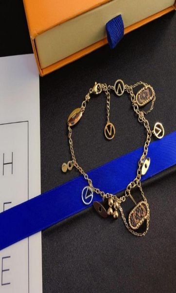 23ss luxury designer link chain fashion women bangle bracelets letter jewelry 18k gold plated stainless steel bracelet party gifts5549517, Black
23ss luxury designer link chain fashion women bangle bracelets letter jewelry 18k gold plated stainless steel bracelet party gifts5549517, Black