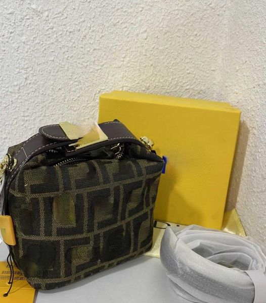 vintage pillow mini bag classic old flower lunch box bag women039s one shoulder portable3227212
vintage pillow mini bag classic old flower lunch box bag women039s one shoulder portable3227212