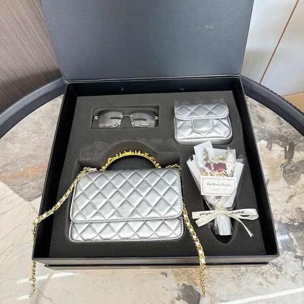 designer luxury bags combination set with box, classic fashion, perfect logo shoulder bag, messenger bag, tote bag, chain bag, multifunction
designer luxury bags combination set with box, classic fashion, perfect logo shoulder bag, messenger bag, tote bag, chain bag, multifunction