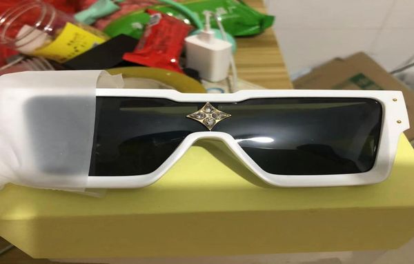 designer sunglasses fashion summer beach glasses full frame letter rectangle design for man woman 8 optional 027660, White;black
designer sunglasses fashion summer beach glasses full frame letter rectangle design for man woman 8 optional 027660, White;black