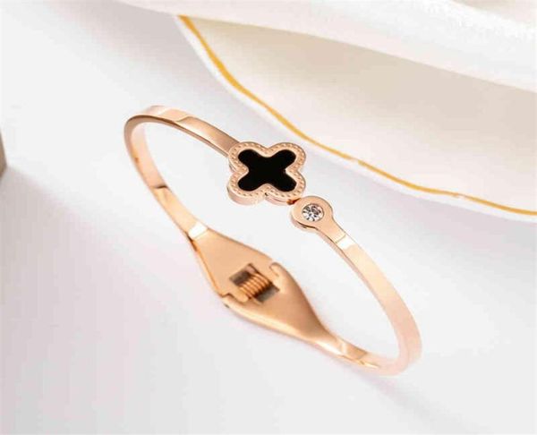 japan and south korea titanium bracelet female clover rose gold non fading simple net red bracelet stainls steel jewelry235y7084468, Golden;silver
japan and south korea titanium bracelet female clover rose gold non fading simple net red bracelet stainls steel jewelry235y7084468, Golden;silver