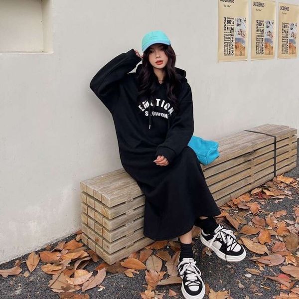 autumn and winter plush hooded long knee pocket sweater letter dress women's loose and thickened casual long dress trend, White
autumn and winter plush hooded long knee pocket sweater letter dress women's loose and thickened casual long dress trend, White